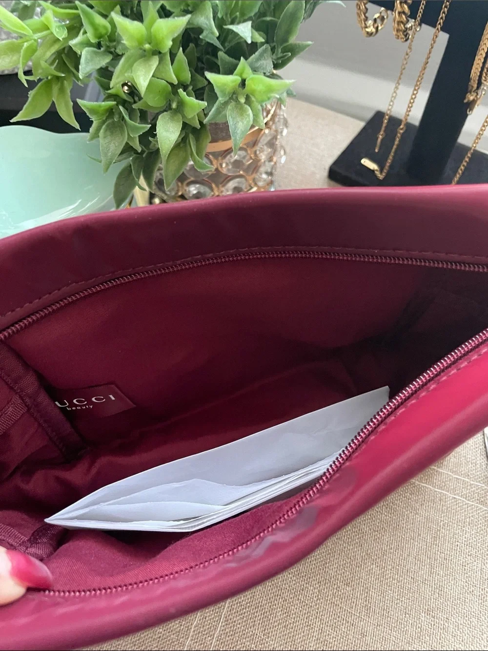 ✨Gucci Beauty Burgundy Makeup Pouch✨NEW